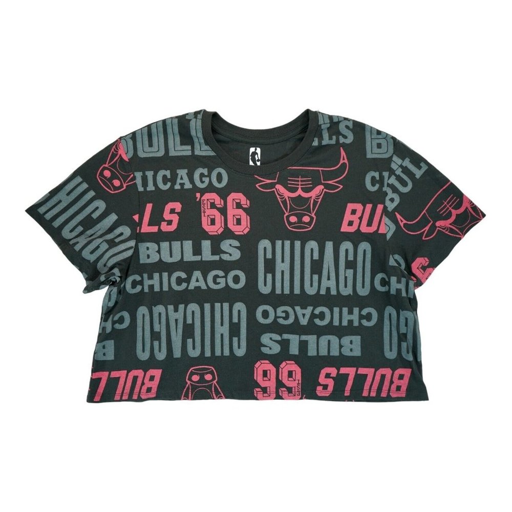 NBA- WOMEN'S XXL- BLACK‎ CHICAGO BULLS SHORT SLEEVE CROP CREW NECK TEE SHIRT